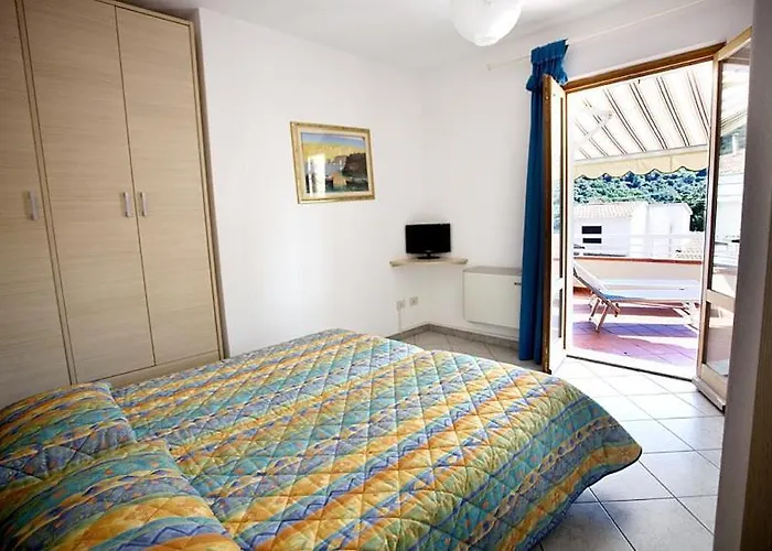 Casa Degli Agrumi * Pomonte