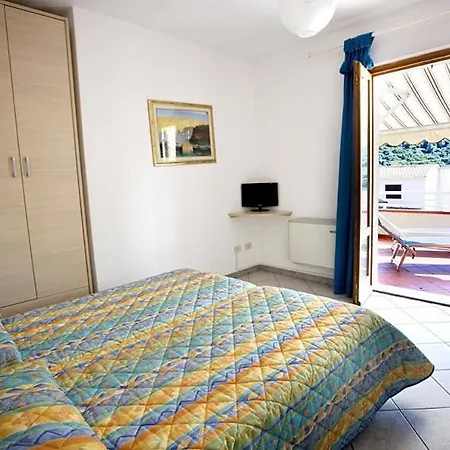 Casa Degli Agrumi * Pomonte